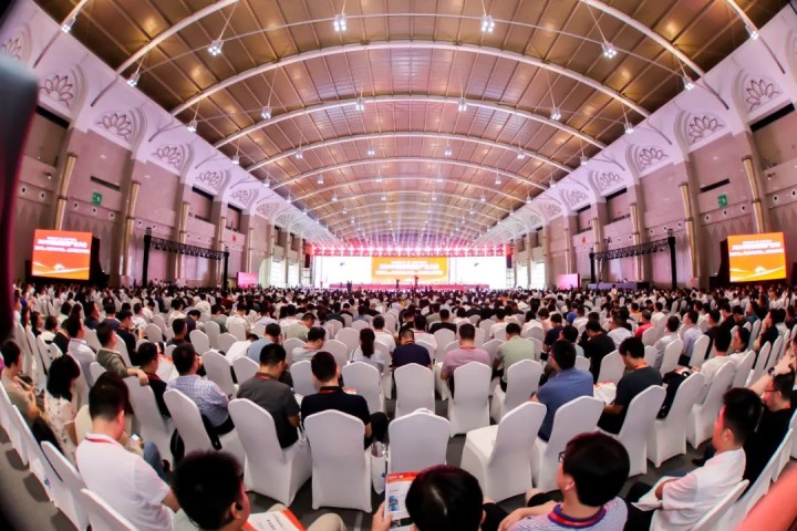 蒼穹數(shù)碼在2024中國地理信息產(chǎn)業(yè)大會(huì)上大放“星”芒！