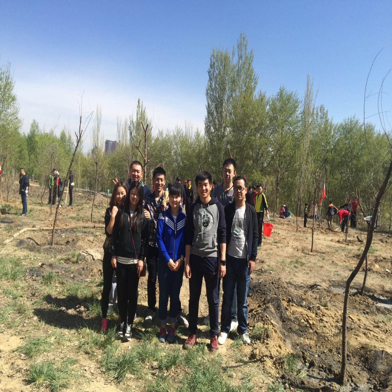 五一，因你們而不同--包頭辦事處組織植樹活動(dòng)
